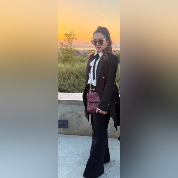 Meet your Posher, Michelle - Picture 3 of 5